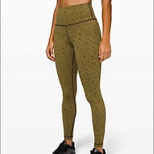 Lululemon Wunder Under leggings